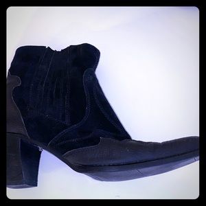 Barney’s New York Boots